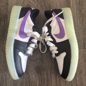 Jordan Black and White Sneakers Classic Athletic Design